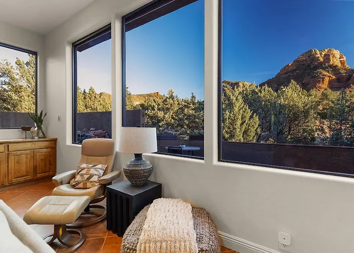 Mammoth Rock Splendor Family Home-close To Town, Huge & Game Holiday home Sedona