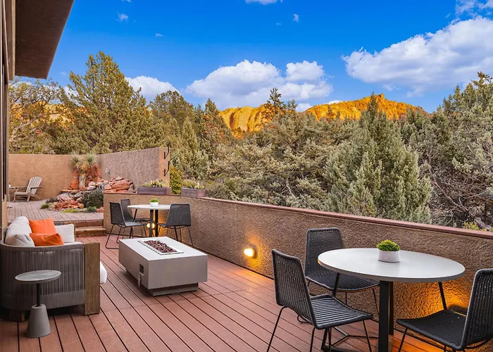 Mammoth Rock Splendor Family Home-close To Town, Huge & Game *